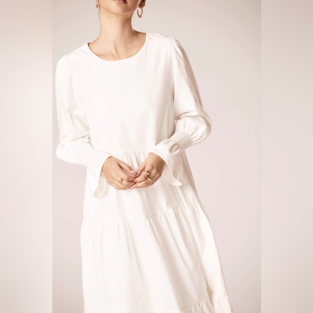 VEILED 🔹 White Maxi Dress - Picture 4 of 7